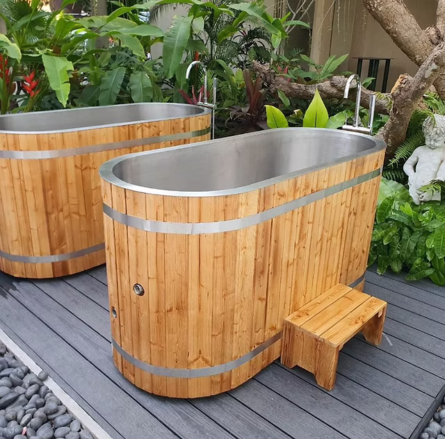 Cold Plunge with Chiller – 5°C Constant