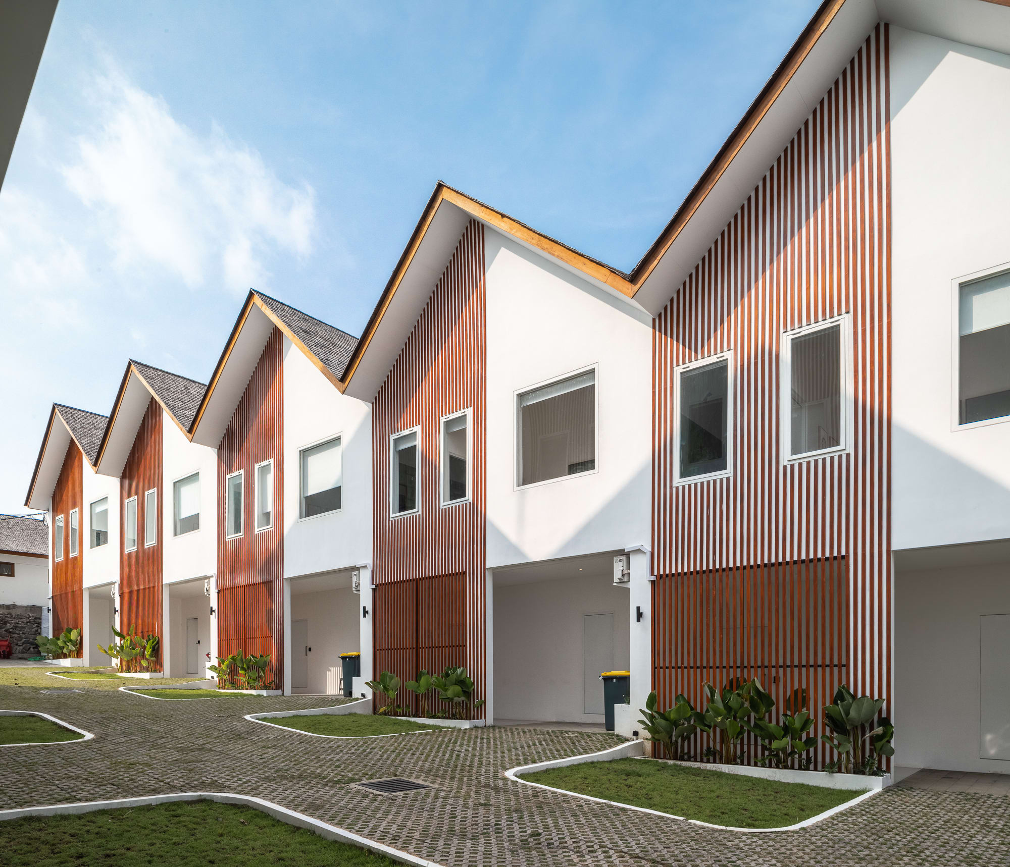 A.K.A Cemagi Townhouse