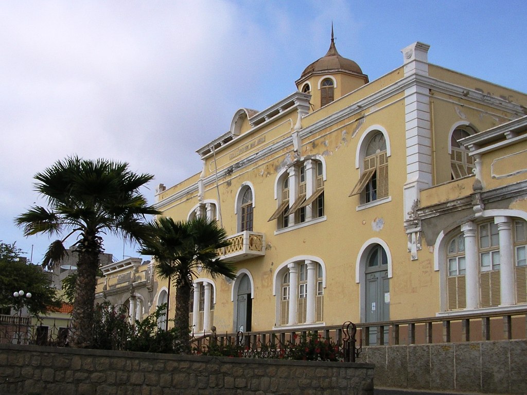 Edifício antigo da escola