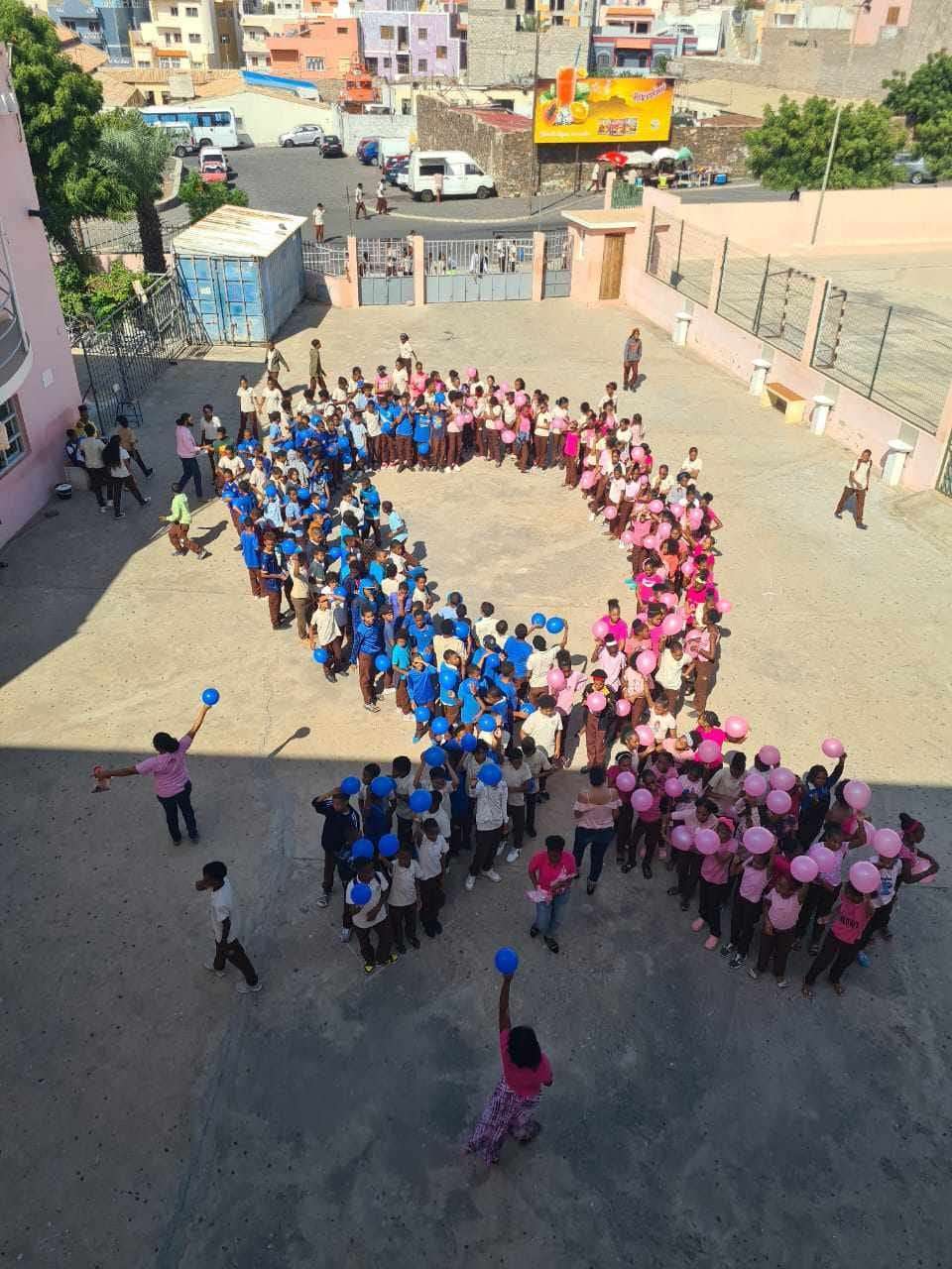 fotos de um evento na escola