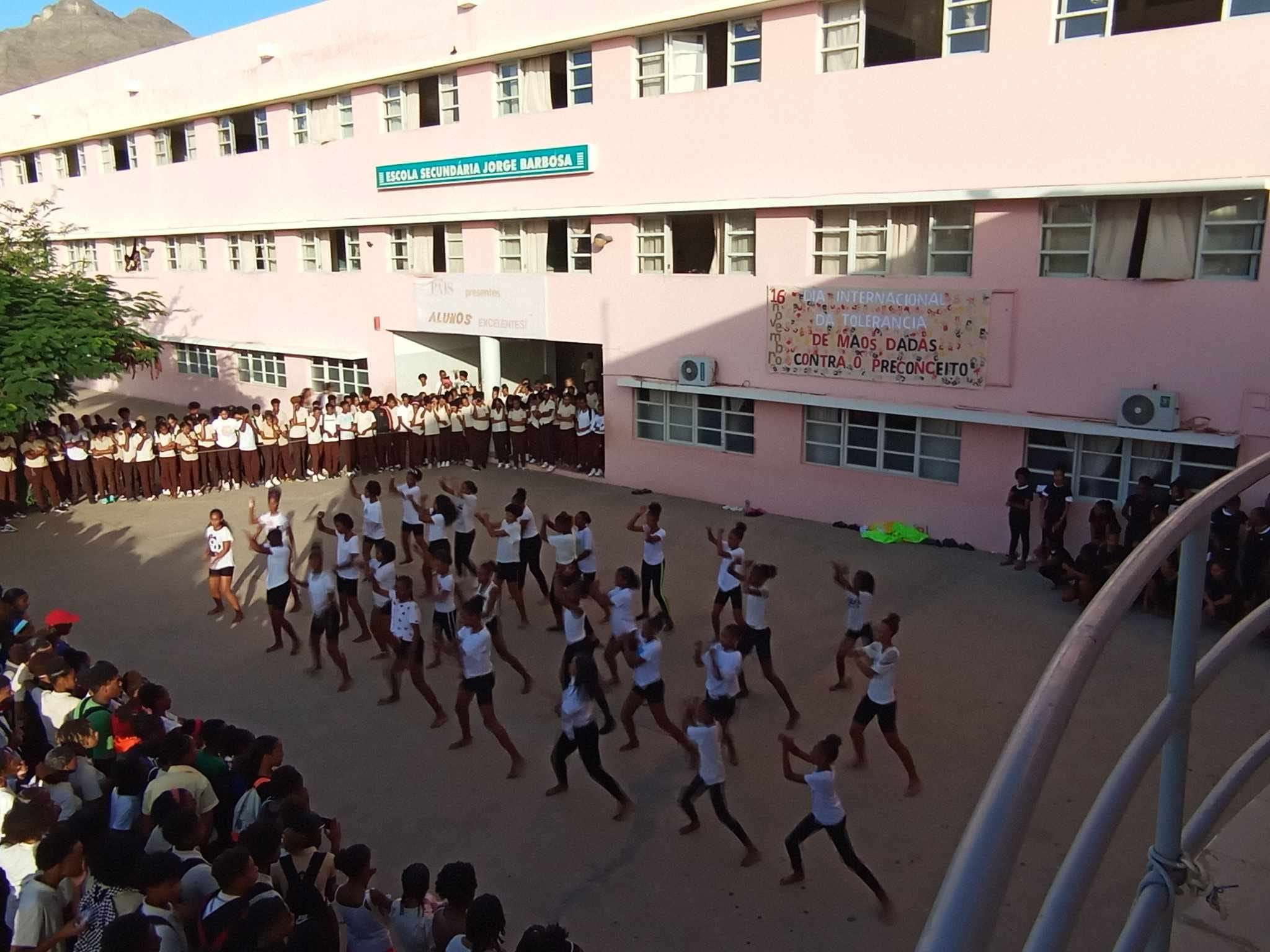 fotos de um evento na escola