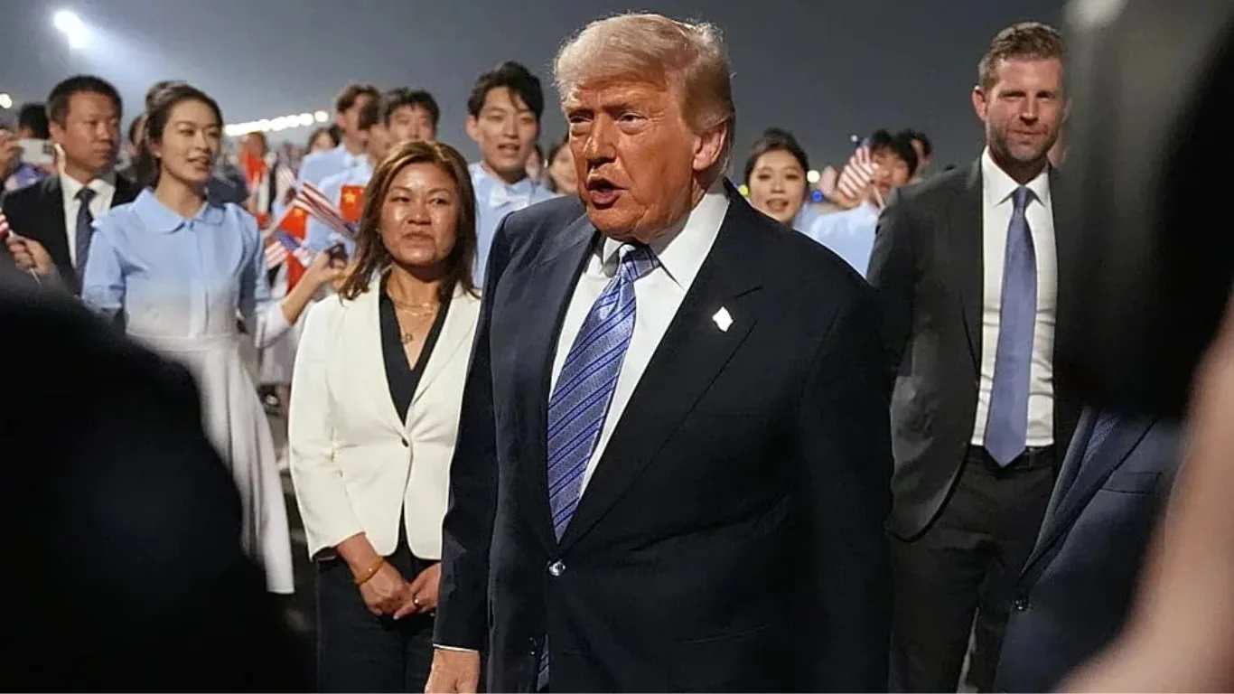 Trump Meets Xi in Beijing