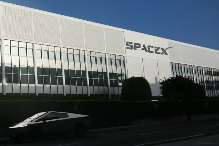 SpaceX IPO Raises $75 Billion , The Largest Public Market Debut in History Has Arrived