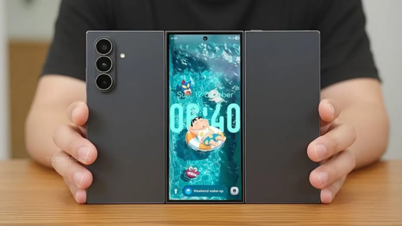 Samsung has officially unveiled the Galaxy Z Trifold, a device that represents a significant advancement in foldable smartphone technology. This innovative product merges the portability of a smartphone with the functionality of a tablet, thanks to its unique D-shaped trifold design. Scheduled for a full debut on October 31st, the Galaxy Z Trifold is set […] The post Samsung Galaxy Z Tri-Fold Officially Unveiled: First Look at Samsung’s Next-Gen Foldable appeared first on Geeky Gadgets.