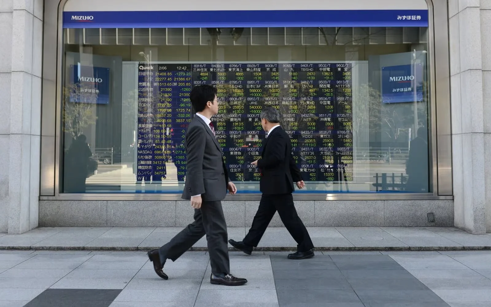  Asian Shares as Tech Rebound Wobbles: What Is Actually Moving Markets This Week