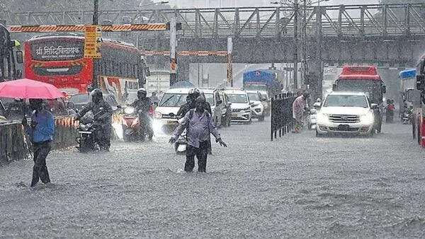 Mumbai Red Alert: Why the City Is Underwater Again Today