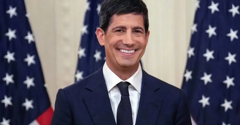 Federal Reserve Minutes Reveal a Genuine Split on Interest Rates, and Kevin Warsh Calls It a Family Fight