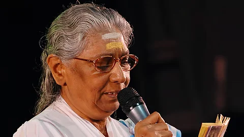 S Janaki Dies at 88: The Voice Behind 48,000 Songs Falls Silent in Mysuru