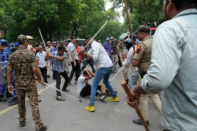 Delhi Police Deny Pellet Guns Against Protesters: What The Evidence Actually Shows