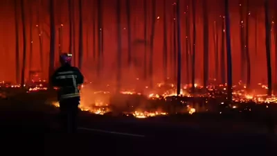 Wildfires Force Thousands to Evacuate in France and Spain