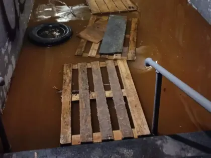 Настоящая река! Переход затонул в Нижнем Новгороде