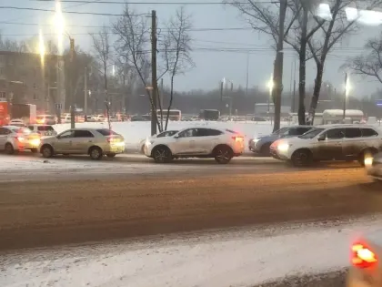 «8 Марта случилось»: Нижний Новгород парализовали чудовищные пробки