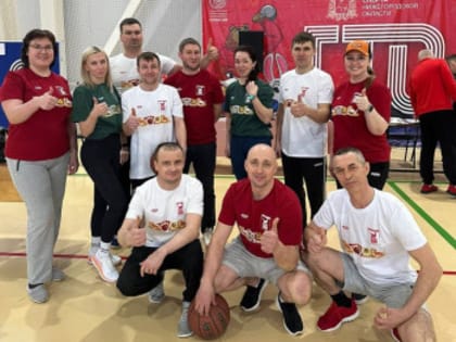1 марта команда предпринимателей Ковернинского округа приняла участие в спартакиаде предпринимателей северных районов в р.п.Красные Баки, ФОК Богатырь.