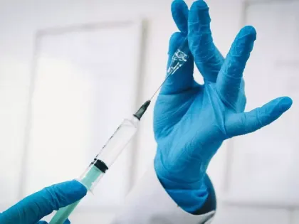 Дефицитную вакцину завезли к нижегородцам: достанется ли всем?