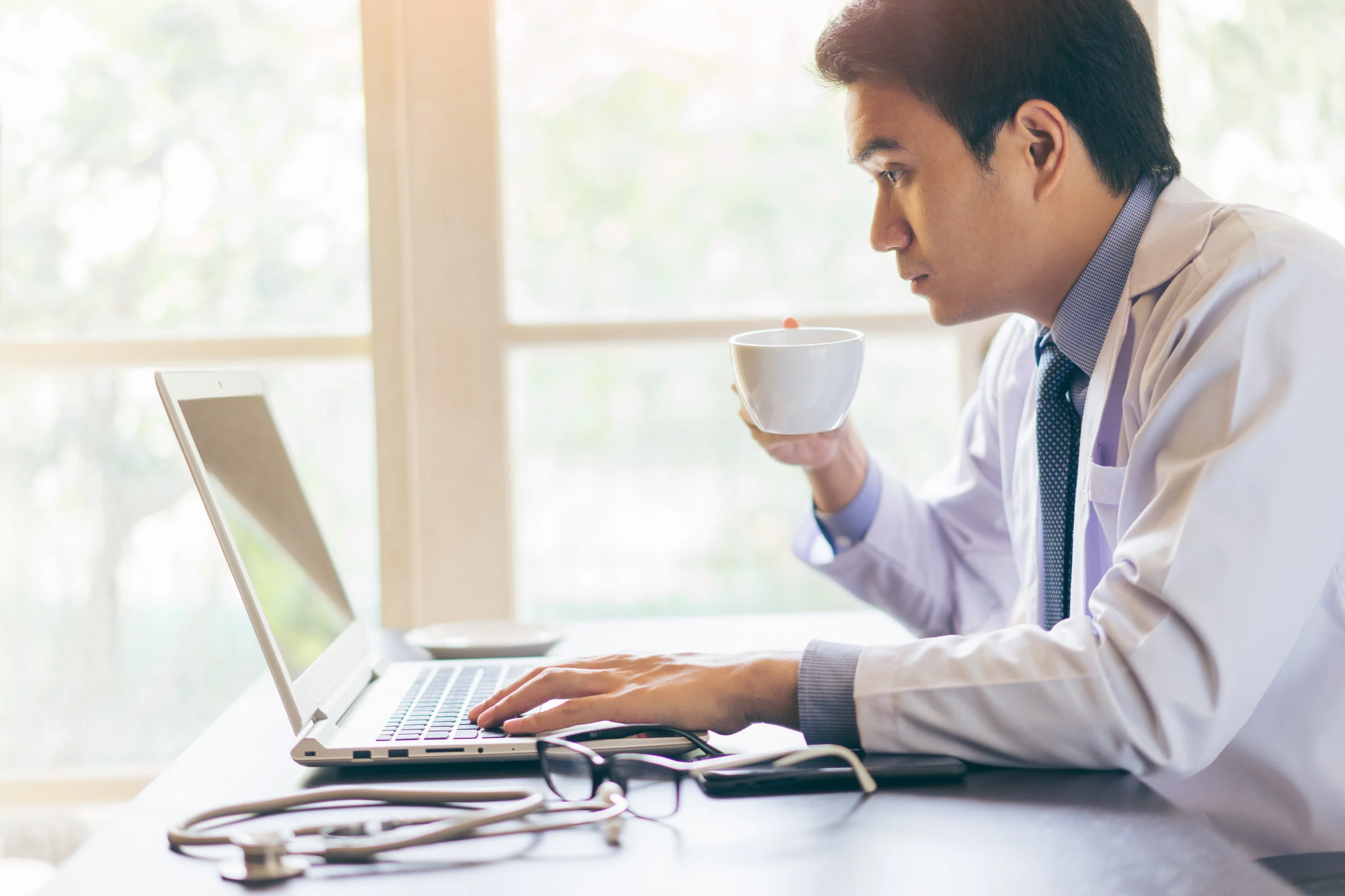 how-online-notary-services-are-improving-healthcare