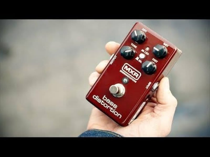 MXR (M85 BASS DISTORSION)