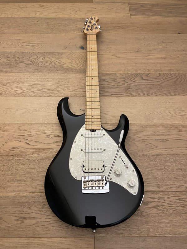 SUB (CT30HSS-VC-M1) Cutlass HSS in Vintage Cream