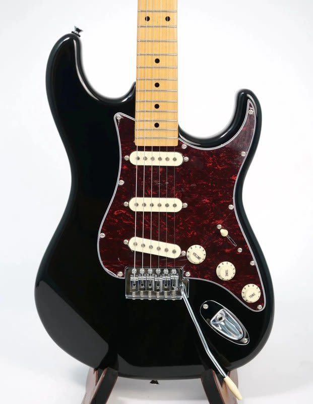 TAGIMA (TG-530 BK L/TT) TG-530 GUITARRA ELECTRICA TIPO TELECASTER CLASSIC SERIES NEGRO/TORTOISE