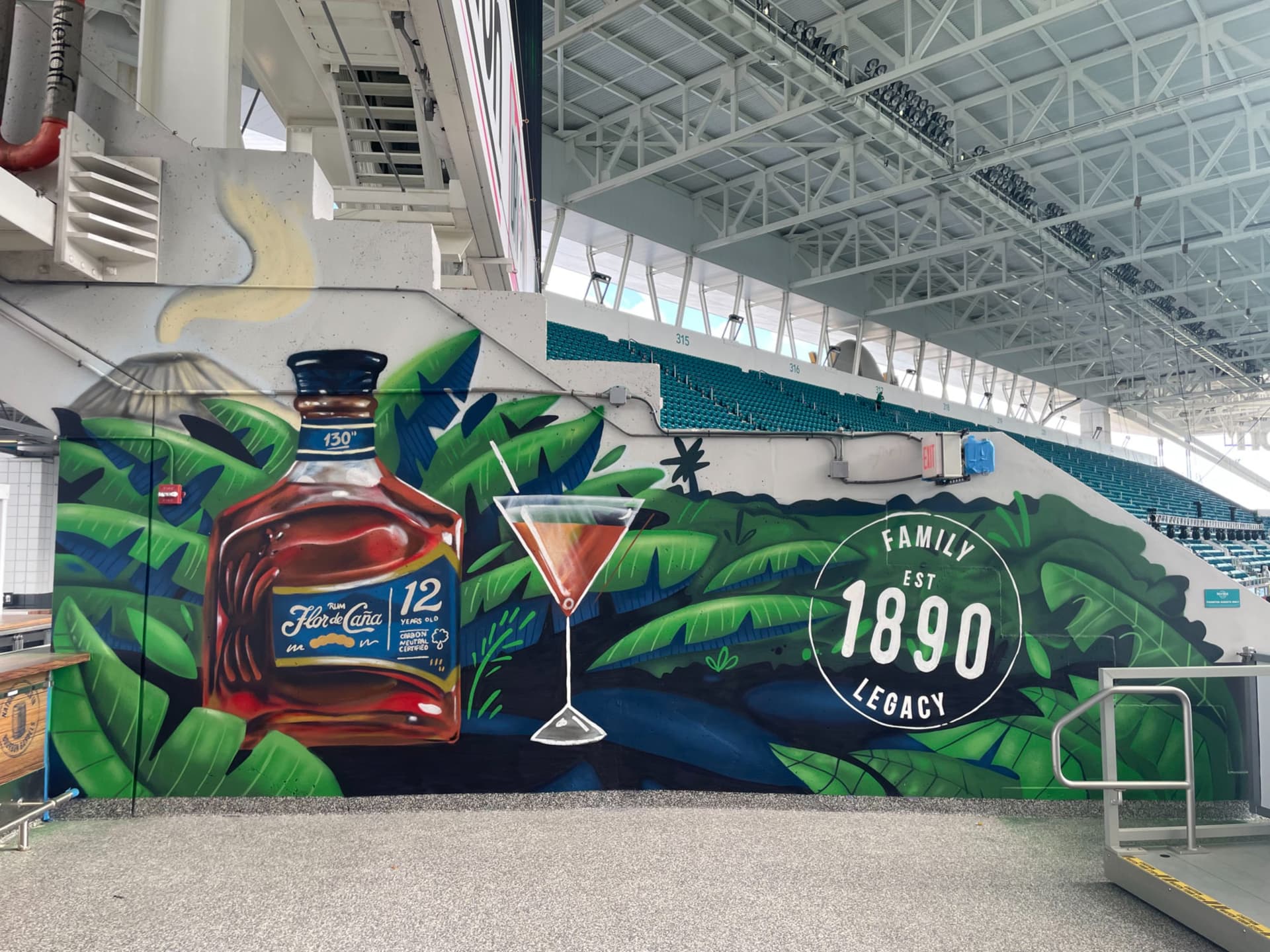 Flor de Caña Bar