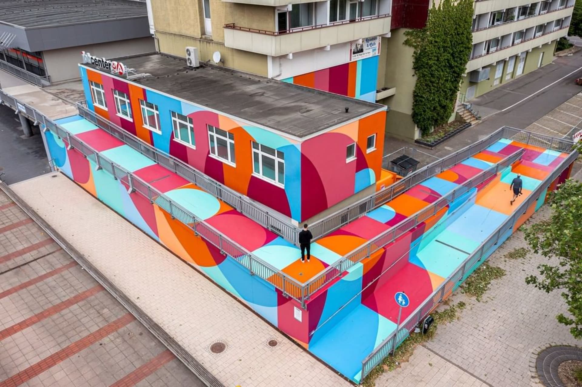 Vibrant Pathways of Color and Connection