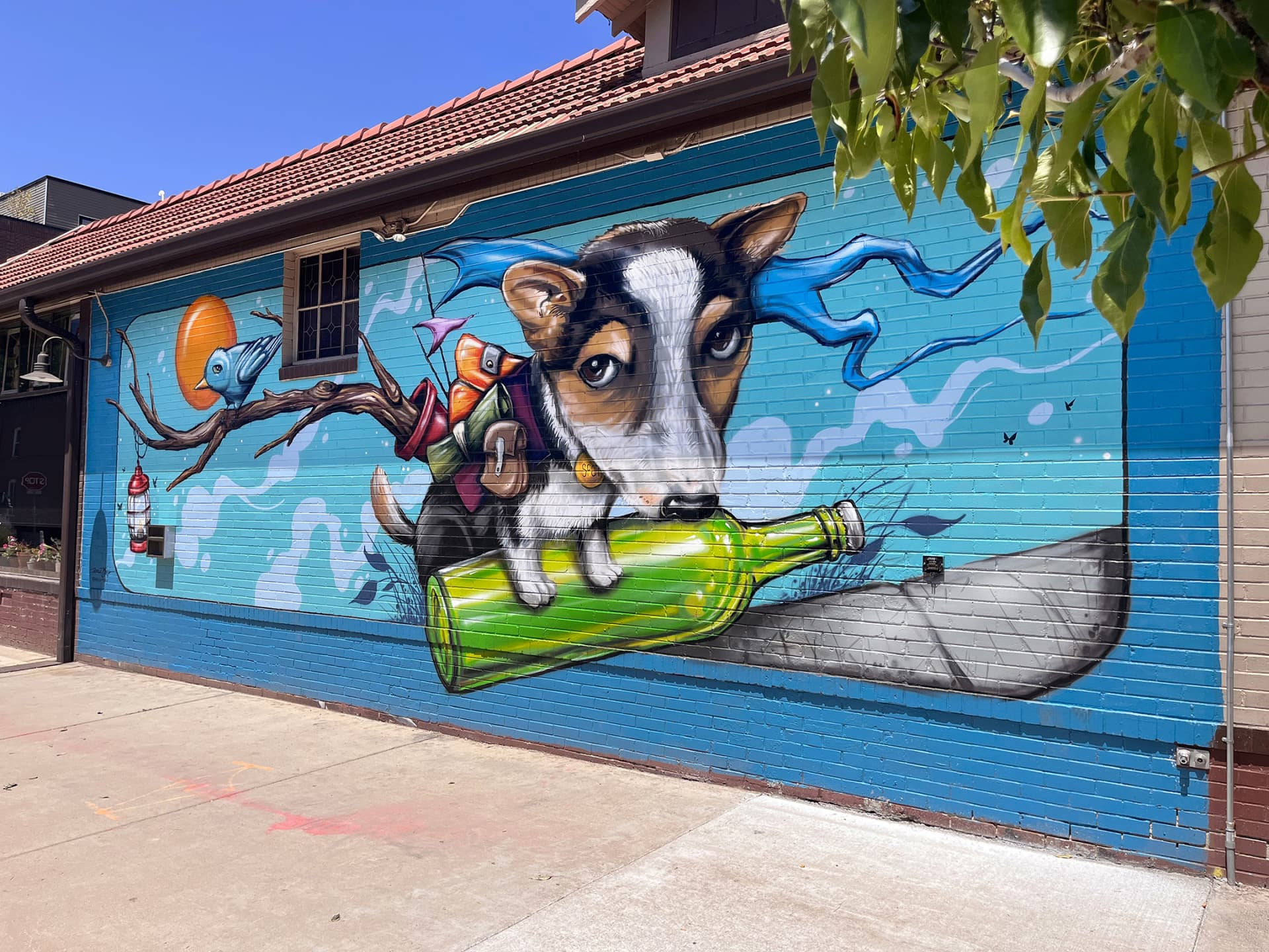 Spot mural