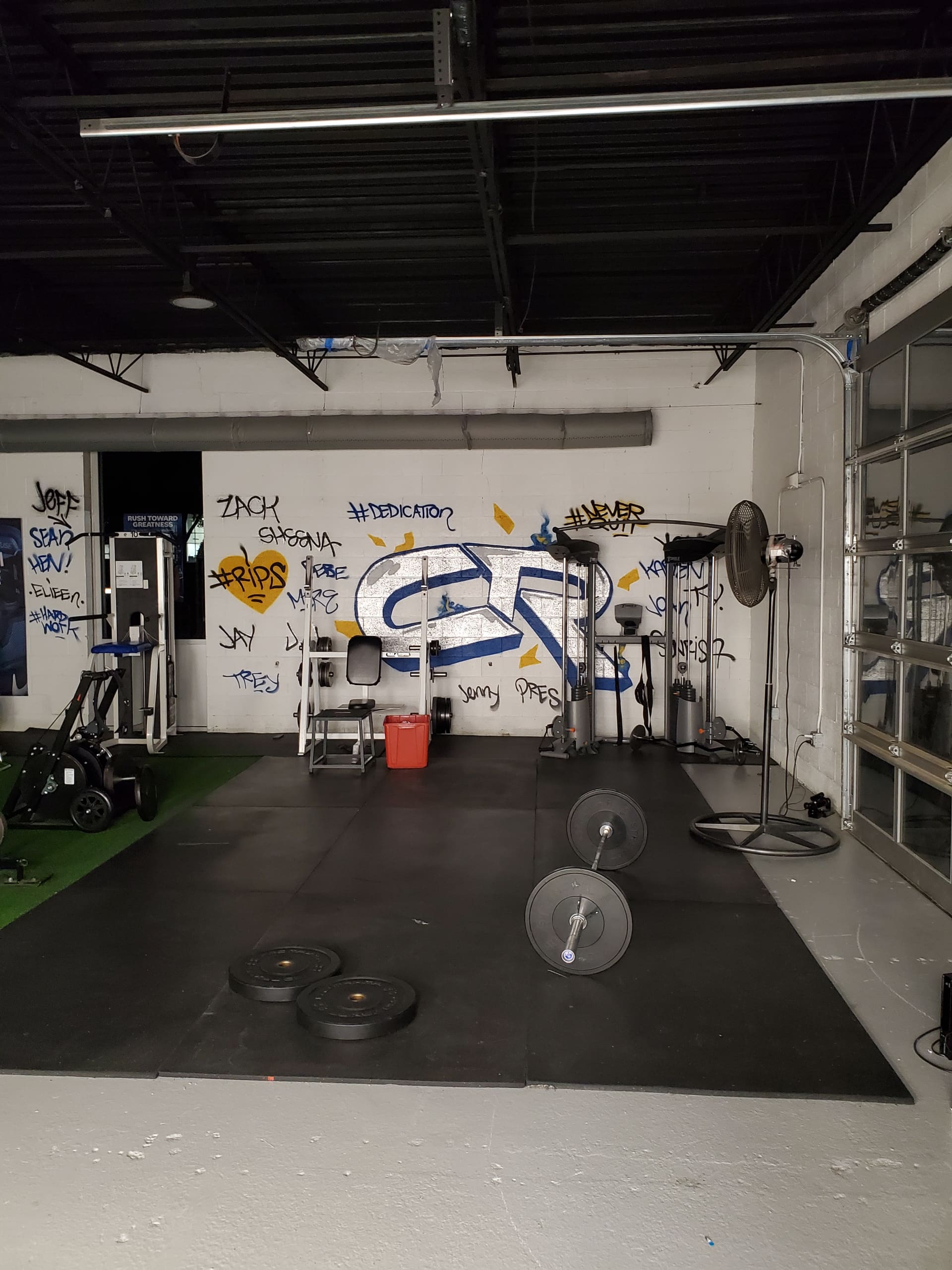 Logo lettering, crossfitgym 