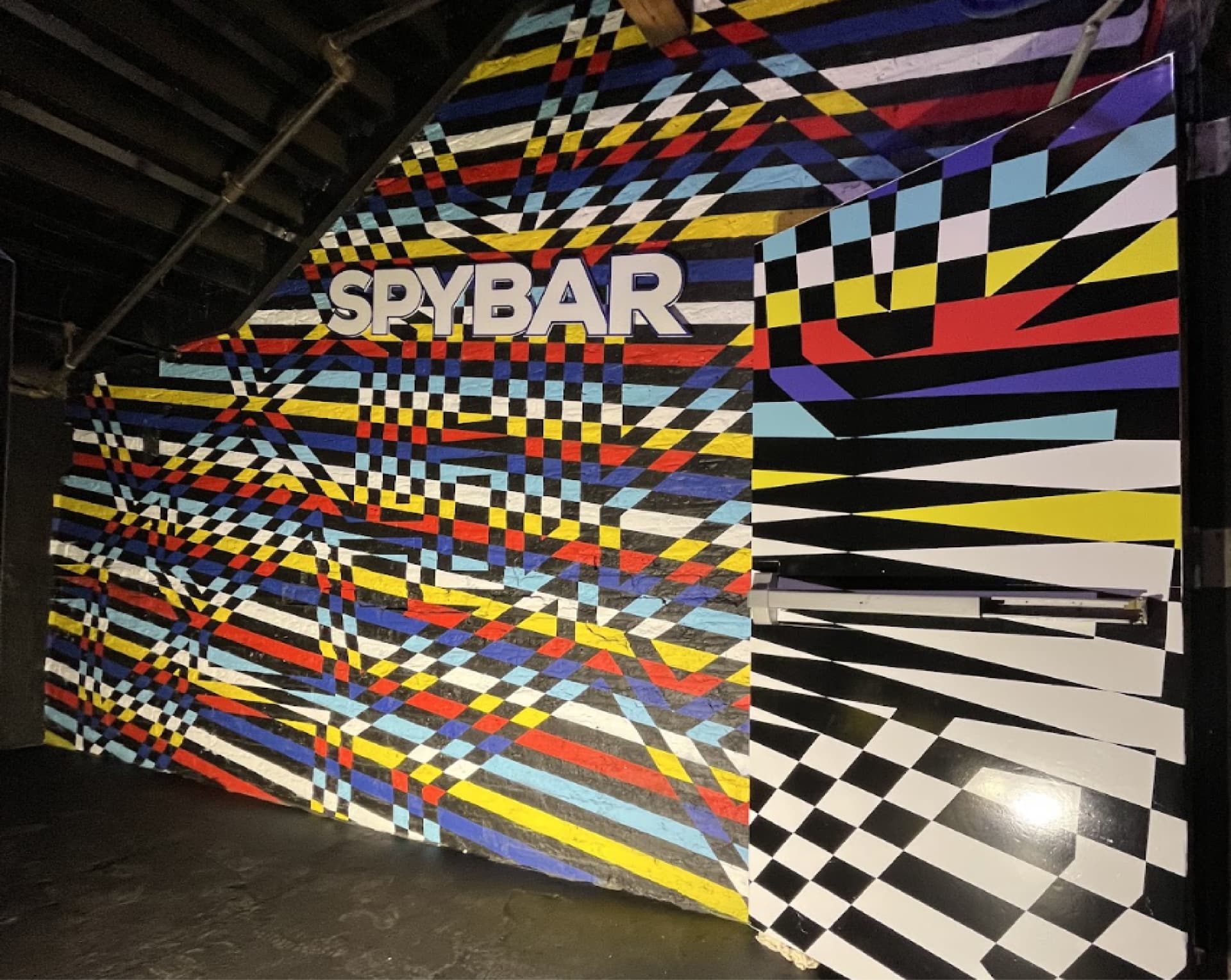 Spybar by DOT