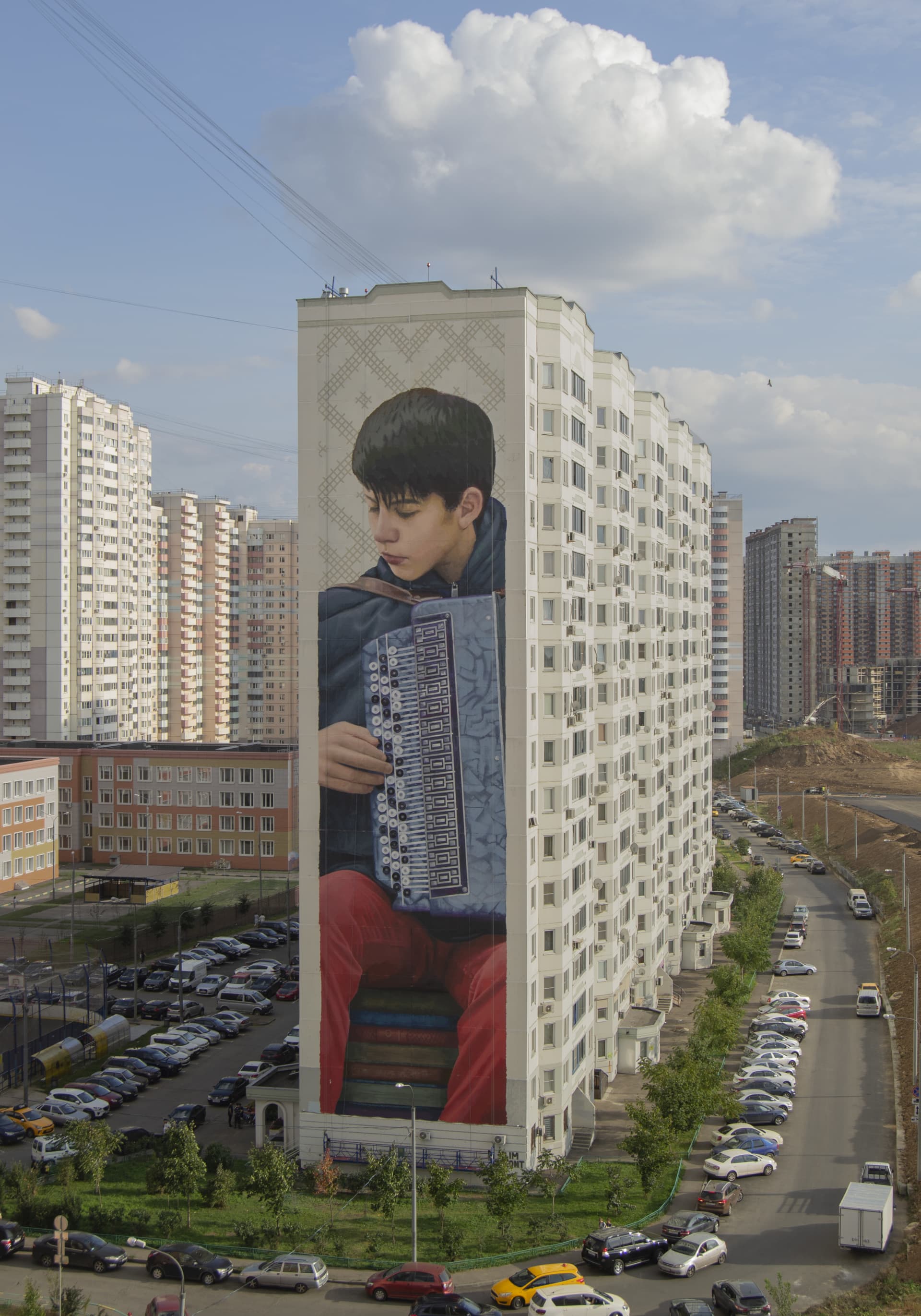 Street musician by Slim Safont