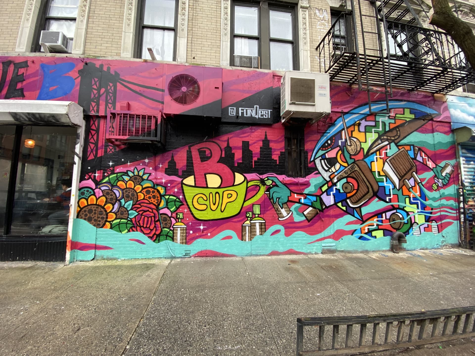 Super hero in NYC by Funqest
