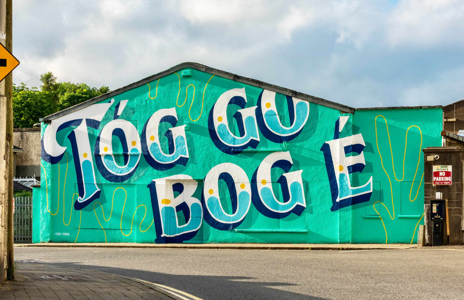 Tóg go bog é by Signs Of Power