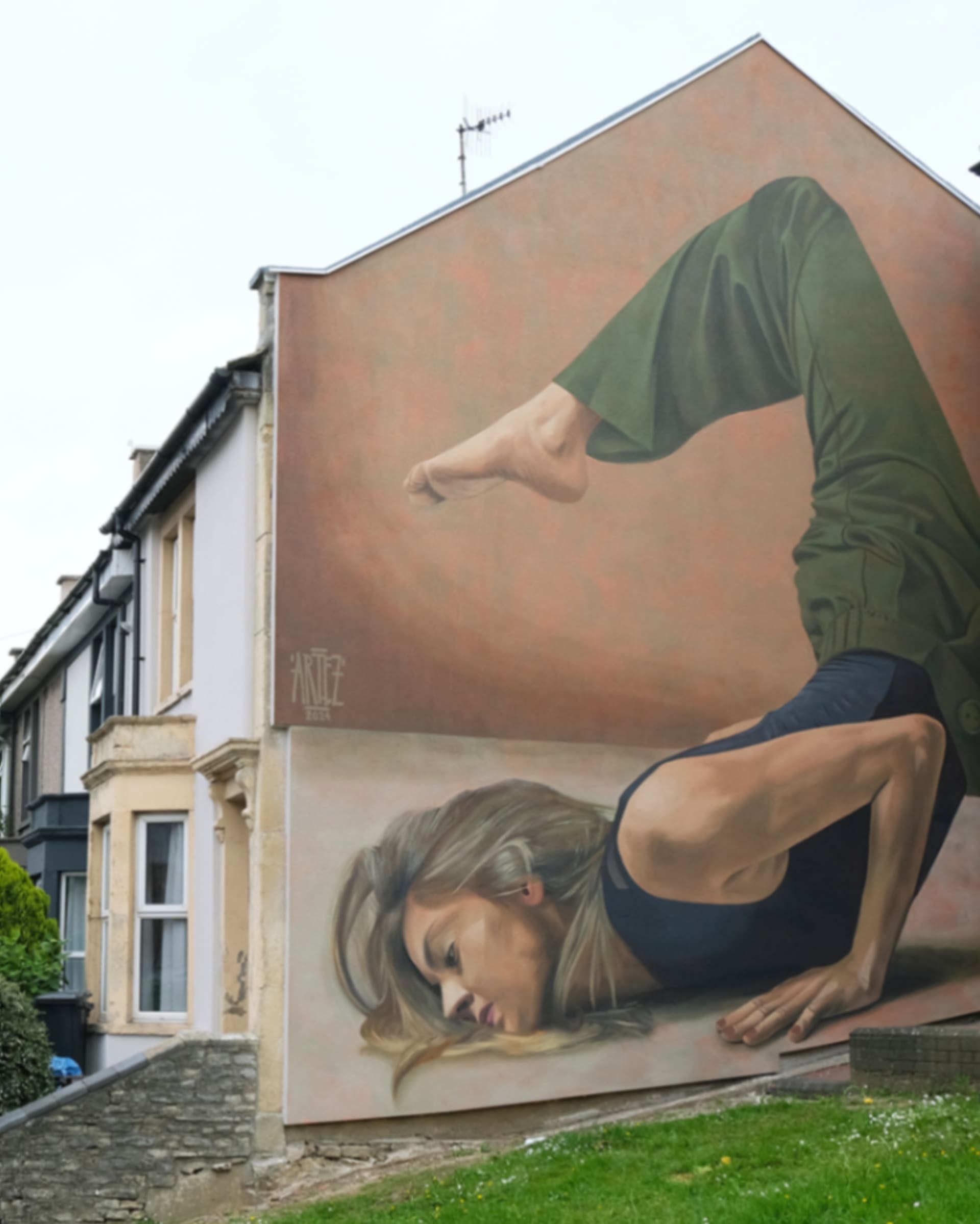 Simple Acrobatics by Artez