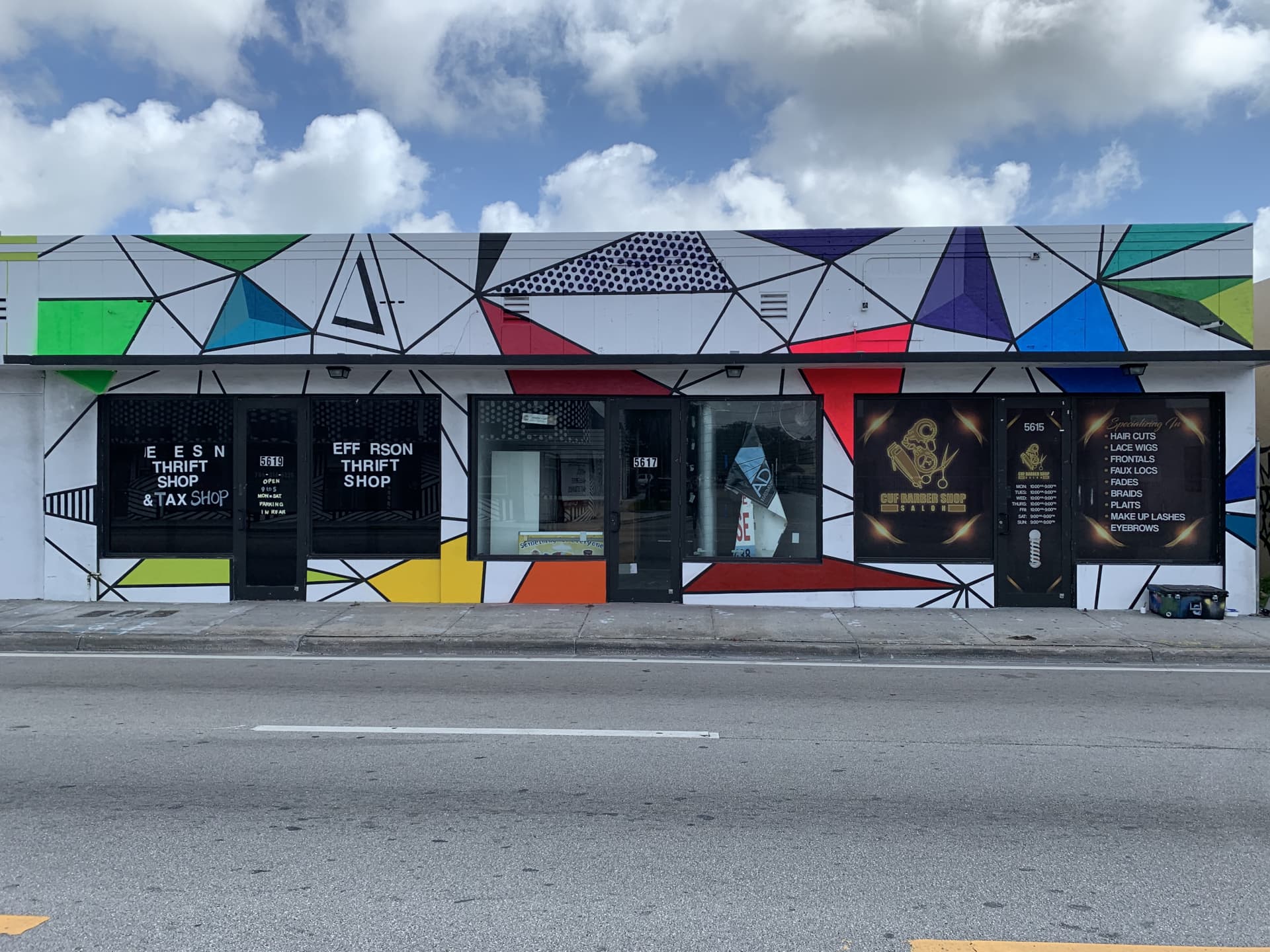 Shapes Mural by Daniela SV Art