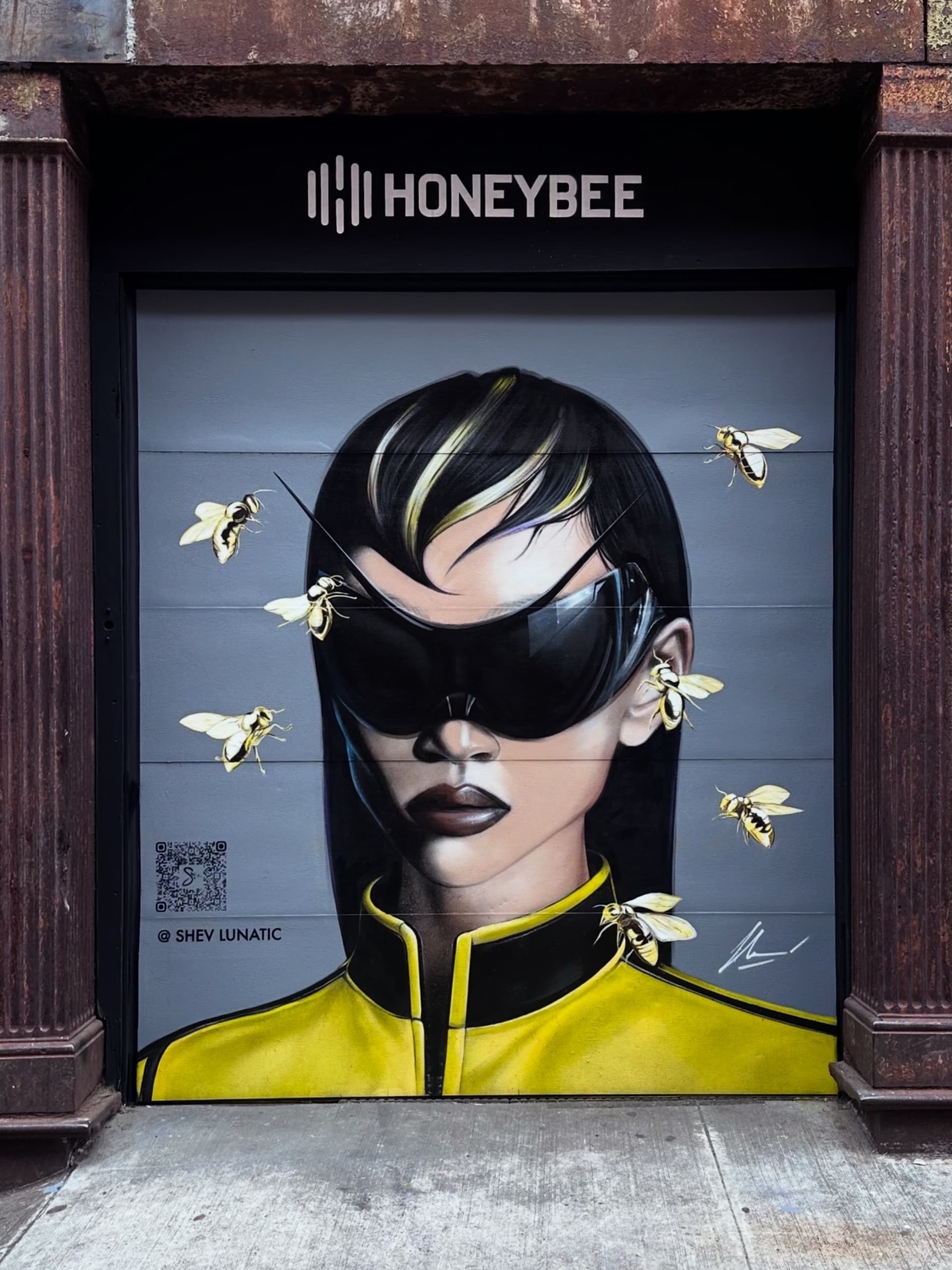 Honeybee by Shev Lunatic