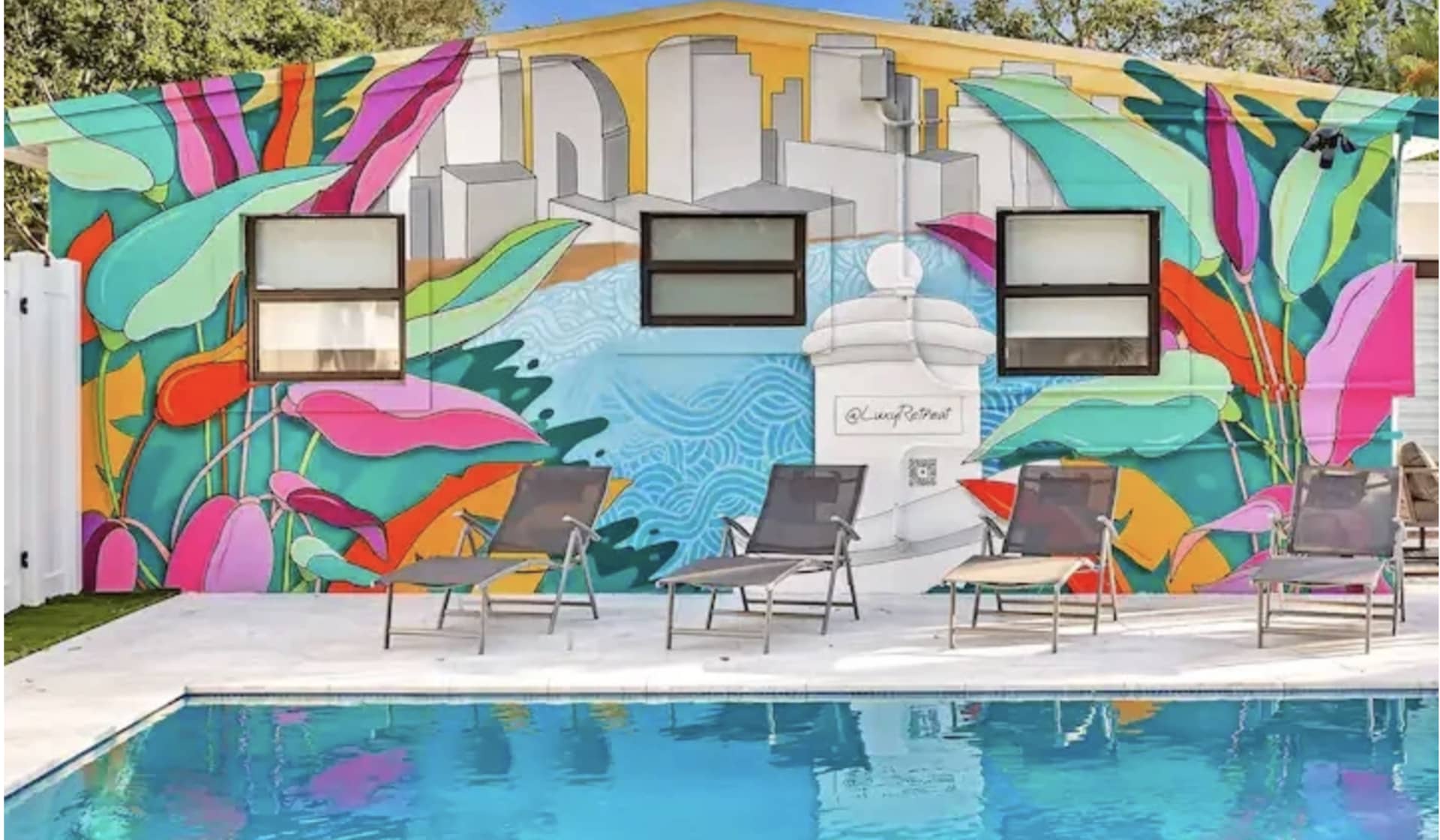 Oasis (AIRBNB)