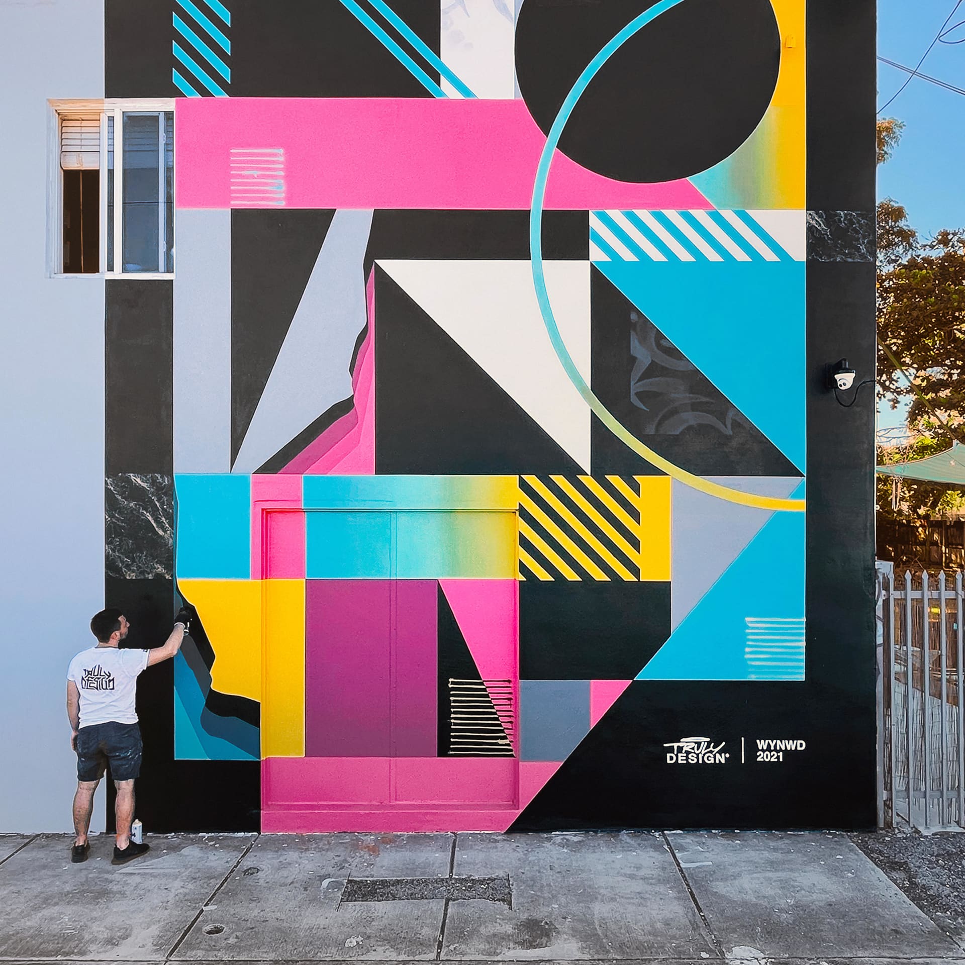 Stay Fly pt. 2 - Flat Wall detail