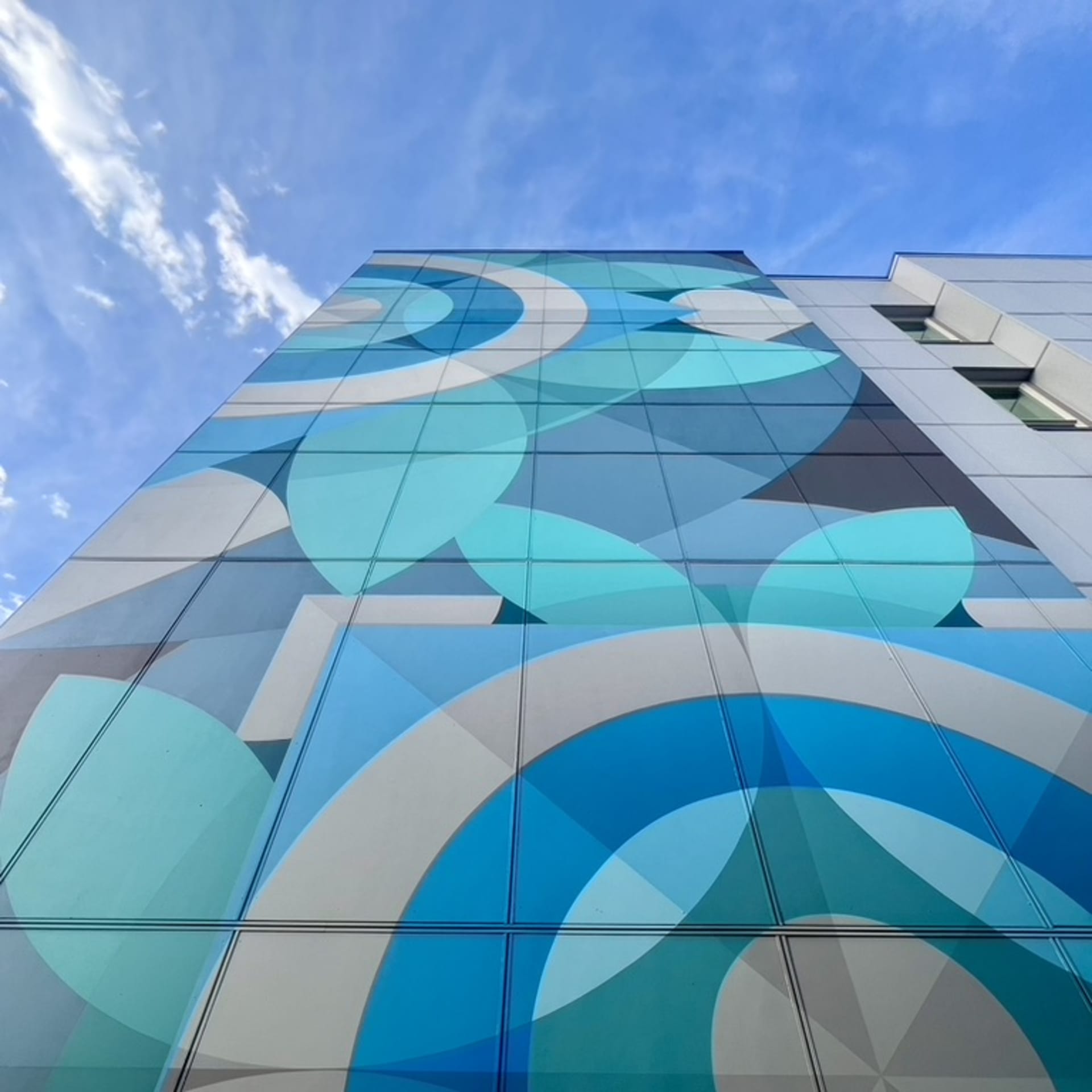 Fluid Harmony in Shades of Blue detail