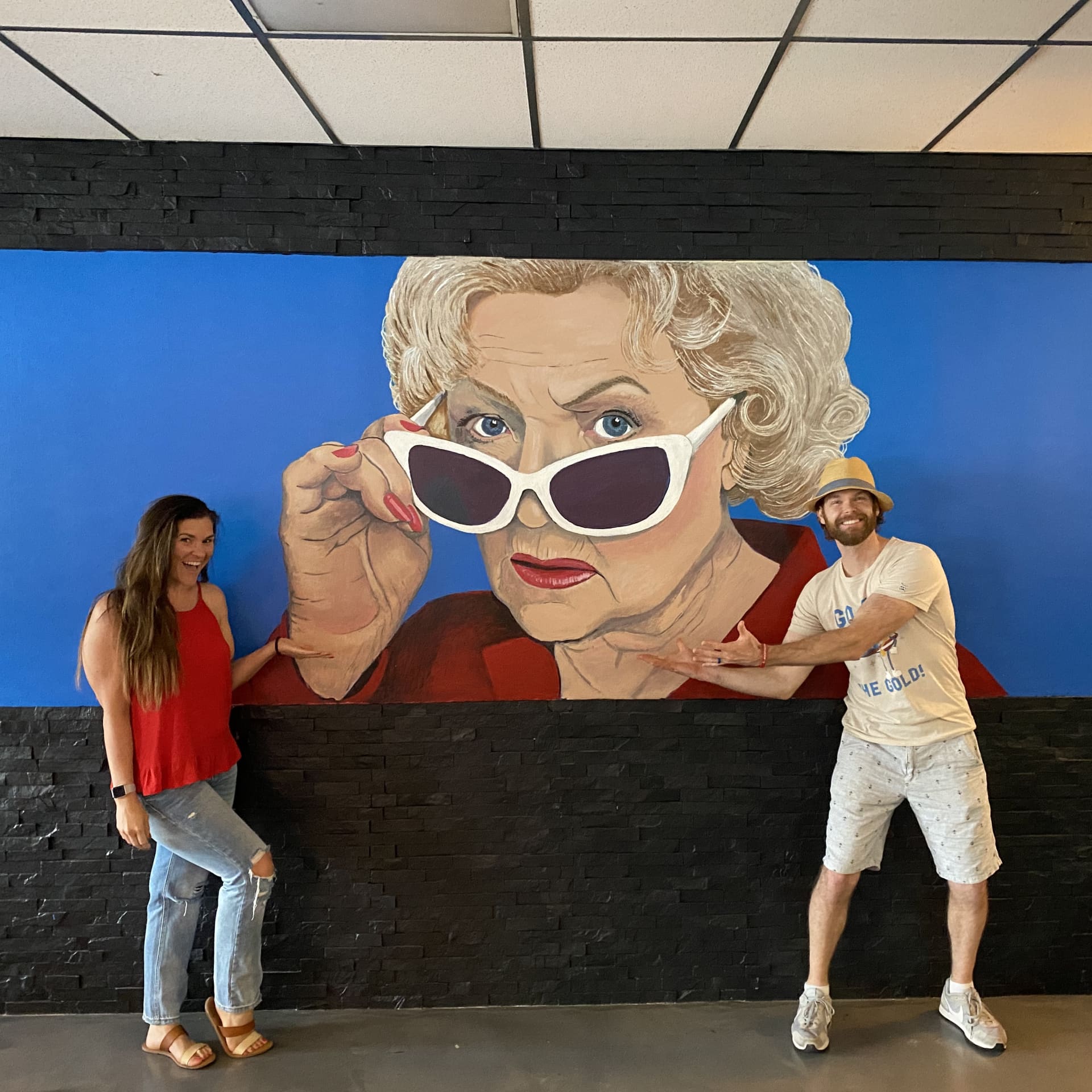 Betty White mural at Lucky Duck Pub detail