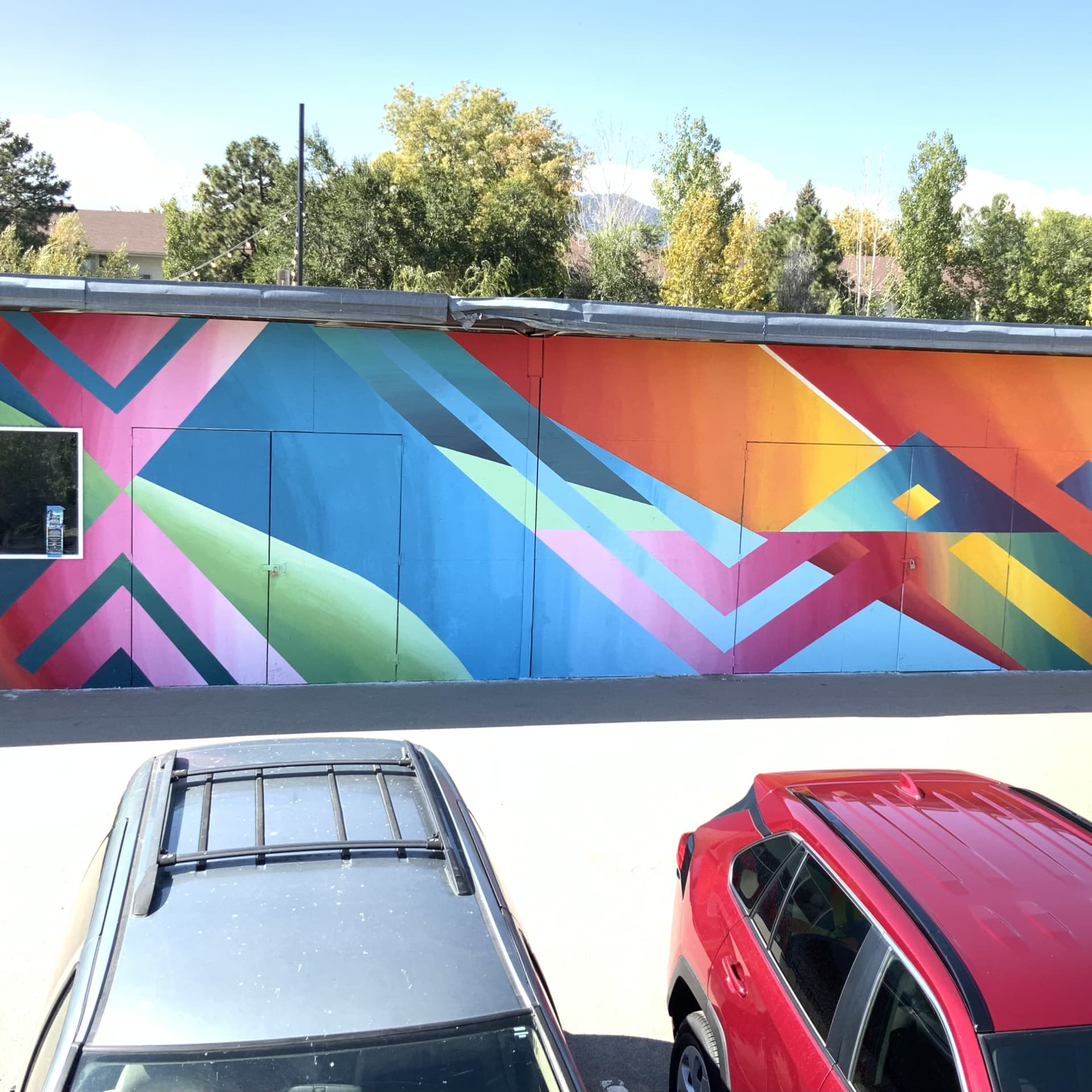 Vibrant Echoes of Colorful Geometry detail
