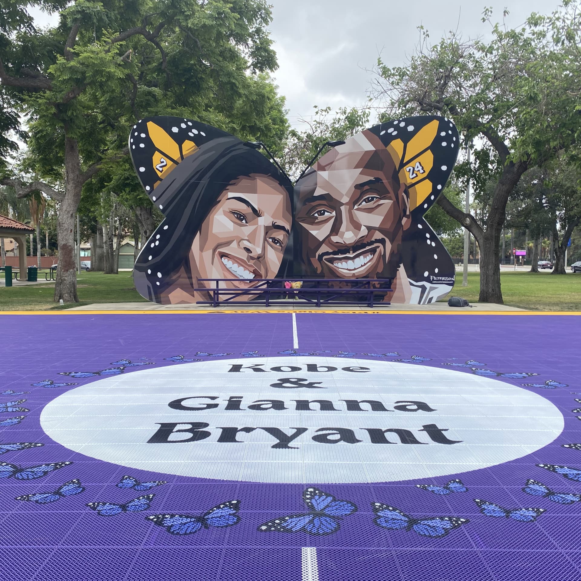 Forever Courtside detail