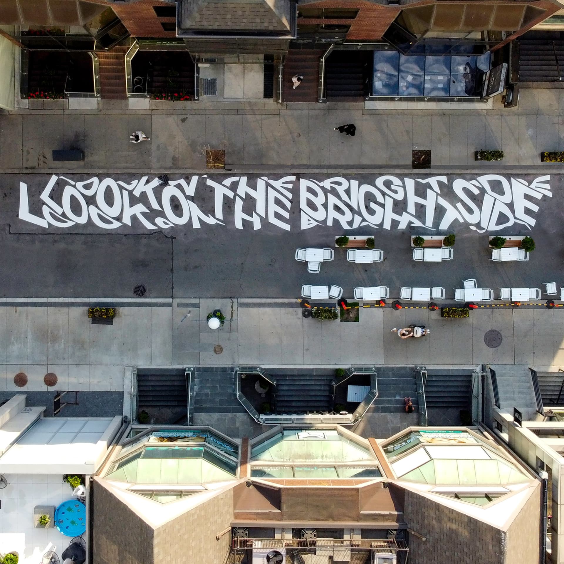 Look on the bright side detail
