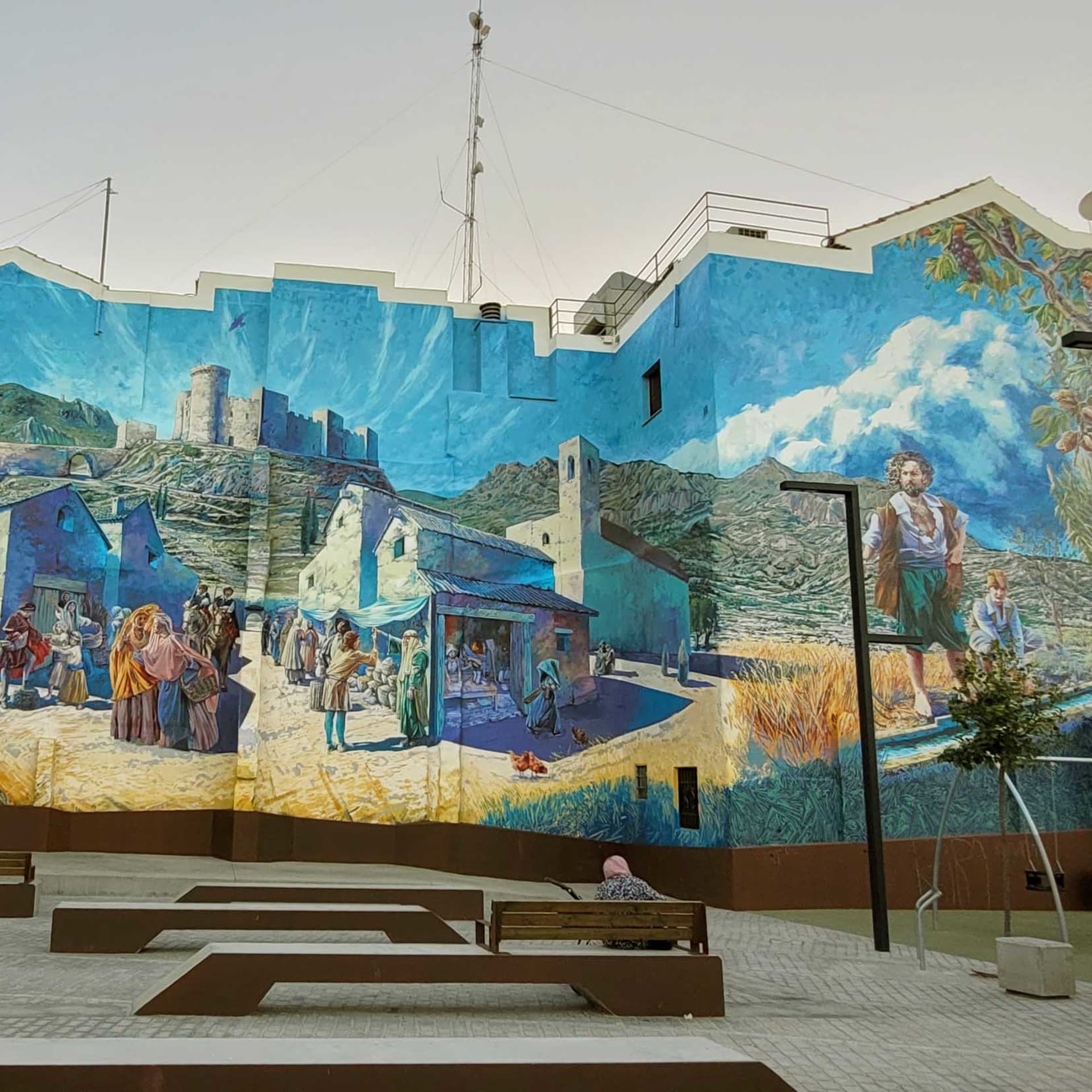 PLAZA DE ARRIBA detail