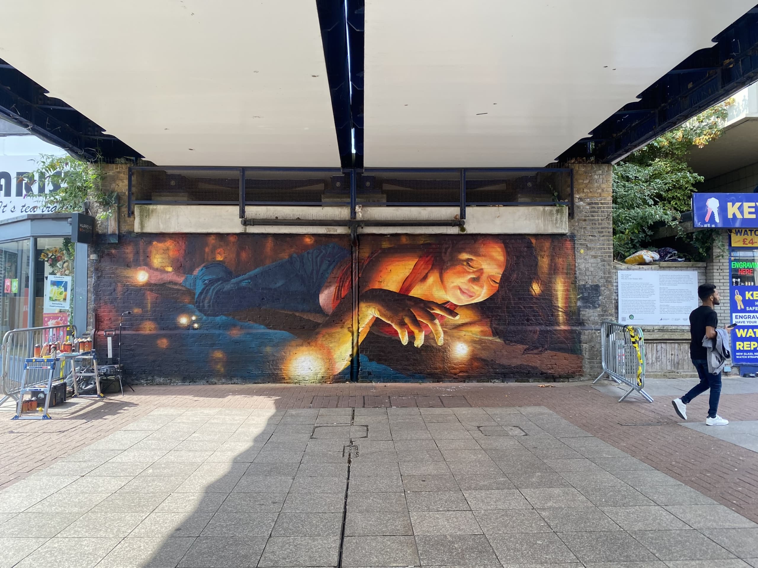 Illuminating Dreams in Urban Shadows