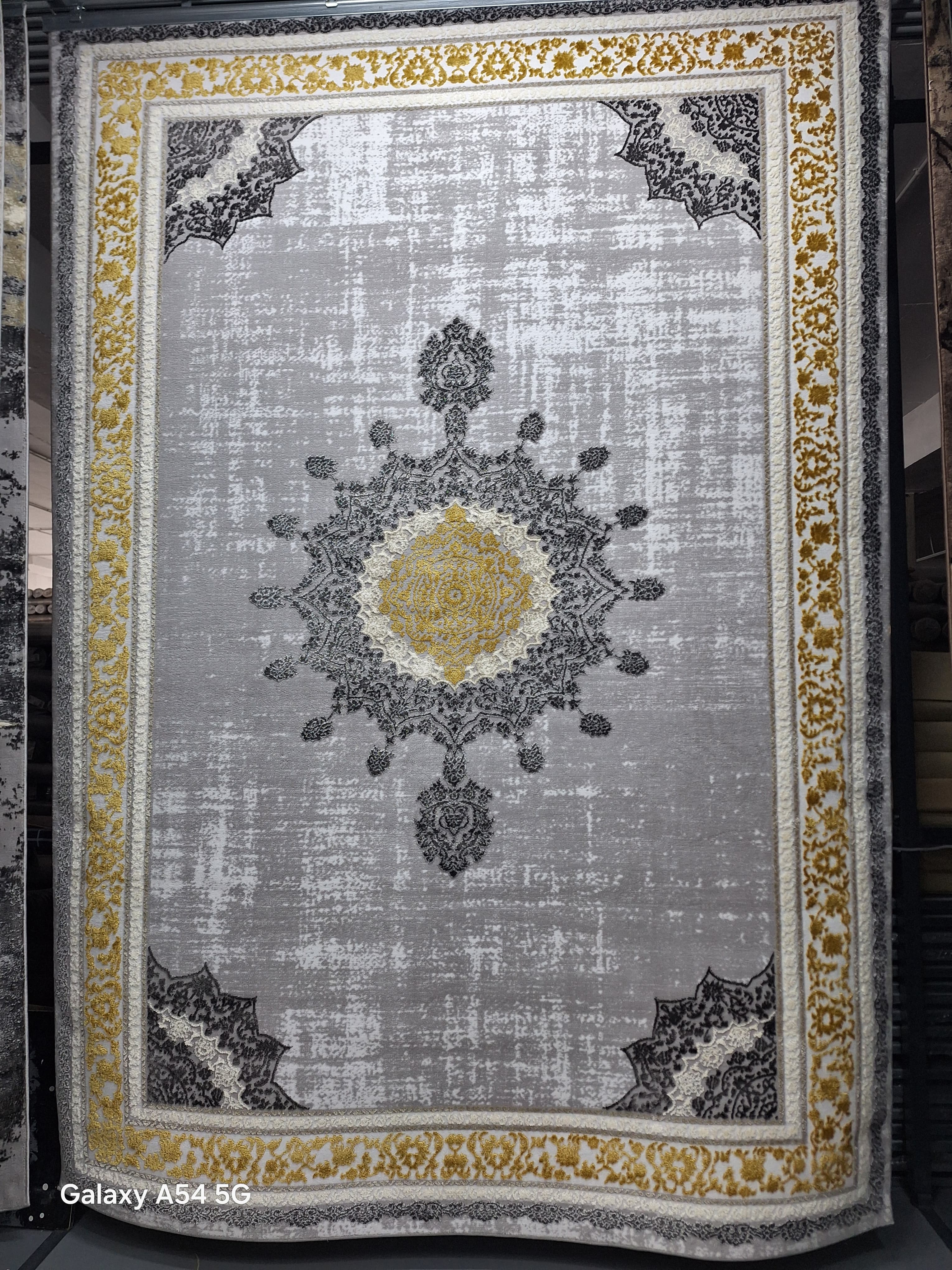 Traditional Persian-Style Medallion Area Rug