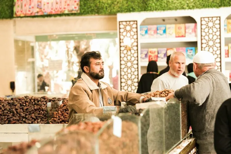 Saudi etiquette and cultural do’s and don’ts