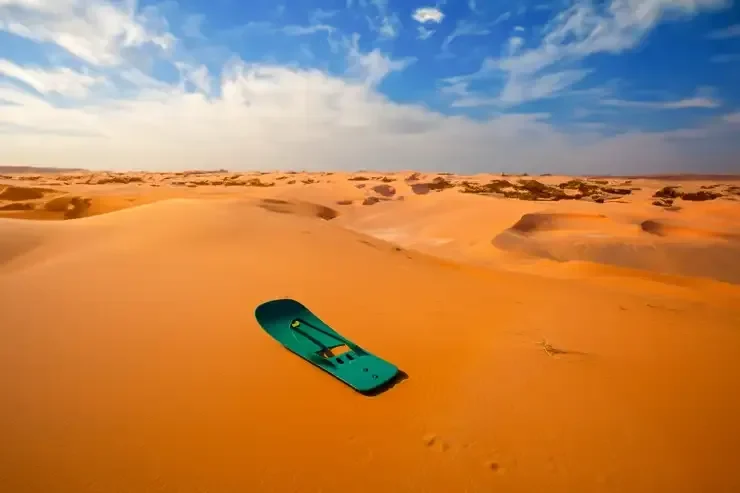sandboarding riyadh dunes