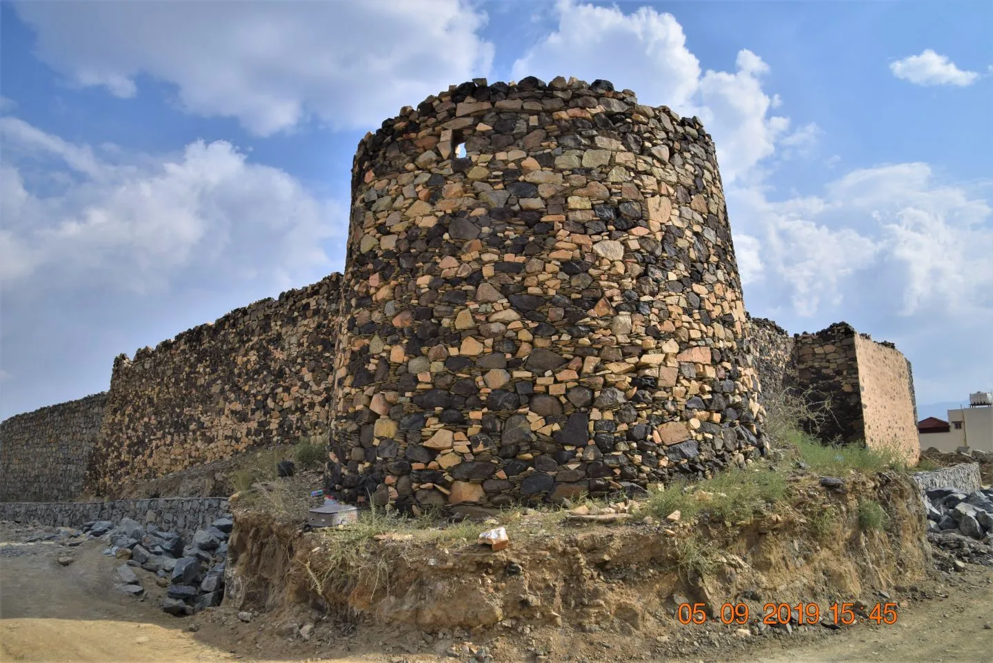 Shamsan Castle