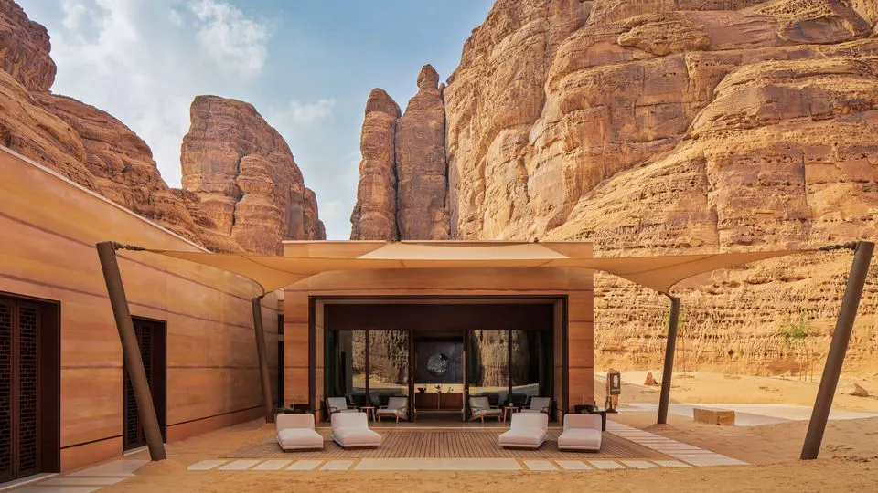 Alula Travel Package​ – 4 days