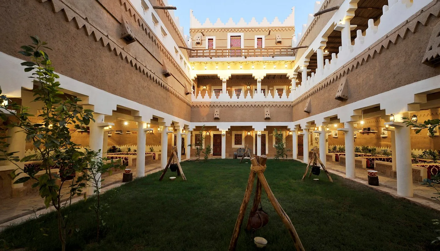 10 Days Private Tour in Saudi Arabia