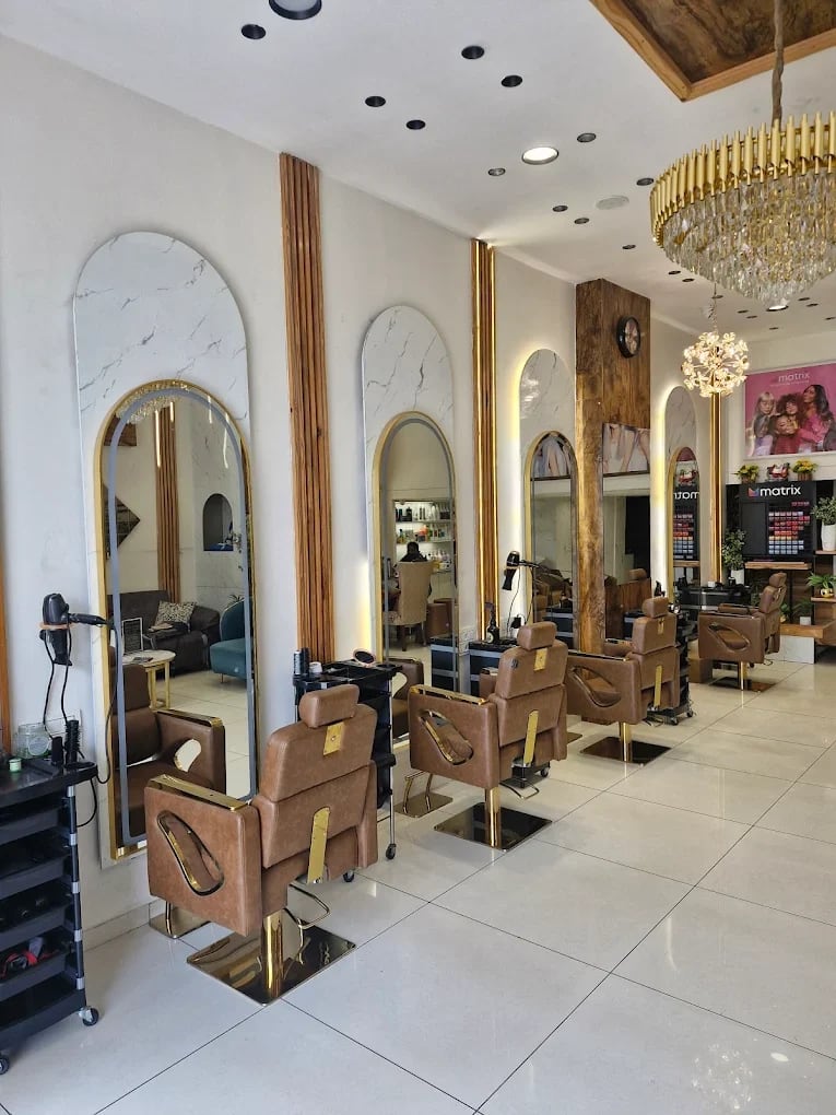Hair and Glow Unisex Salon