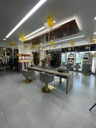 Bonanza Luxe Salon 3